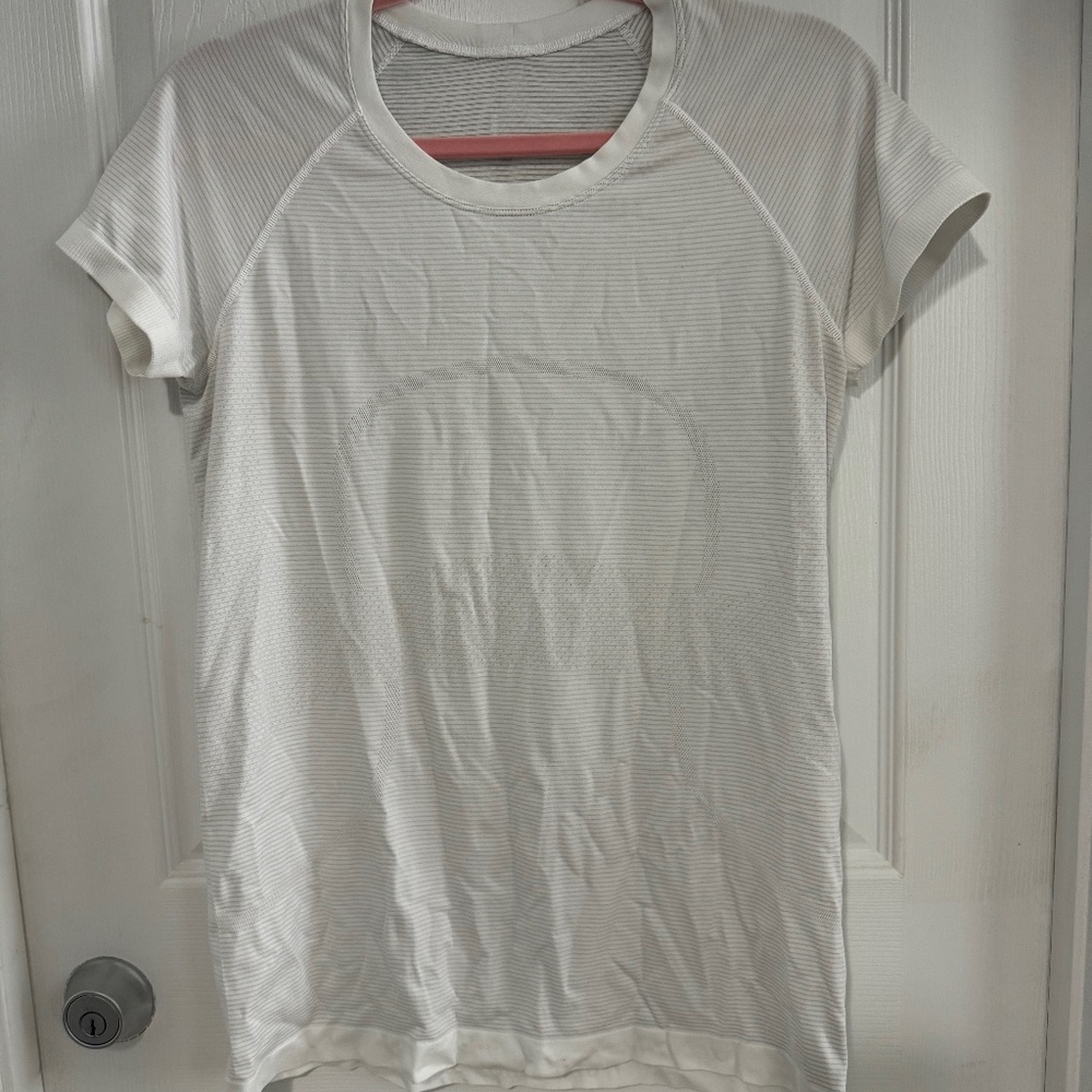 Lululemon Swiftly Tech 2.0  S/S  Hip Length White